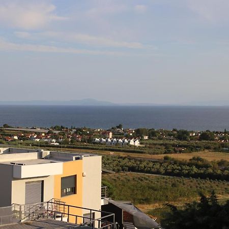 Heaven Horizon Villa Karianí Eksteriør bilde