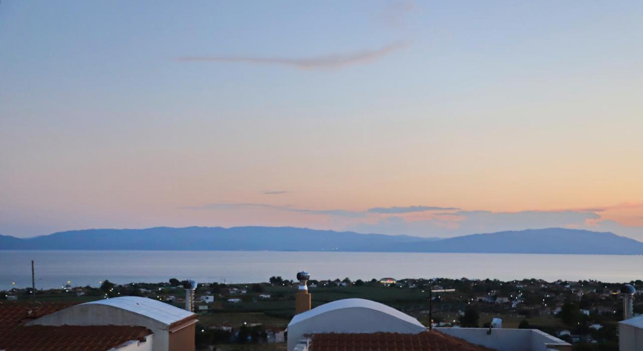 Heaven Horizon Villa Karianí Eksteriør bilde